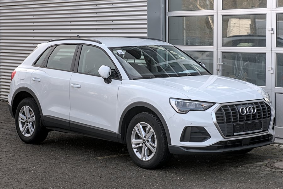 Audi Q3 2022 35TFSI