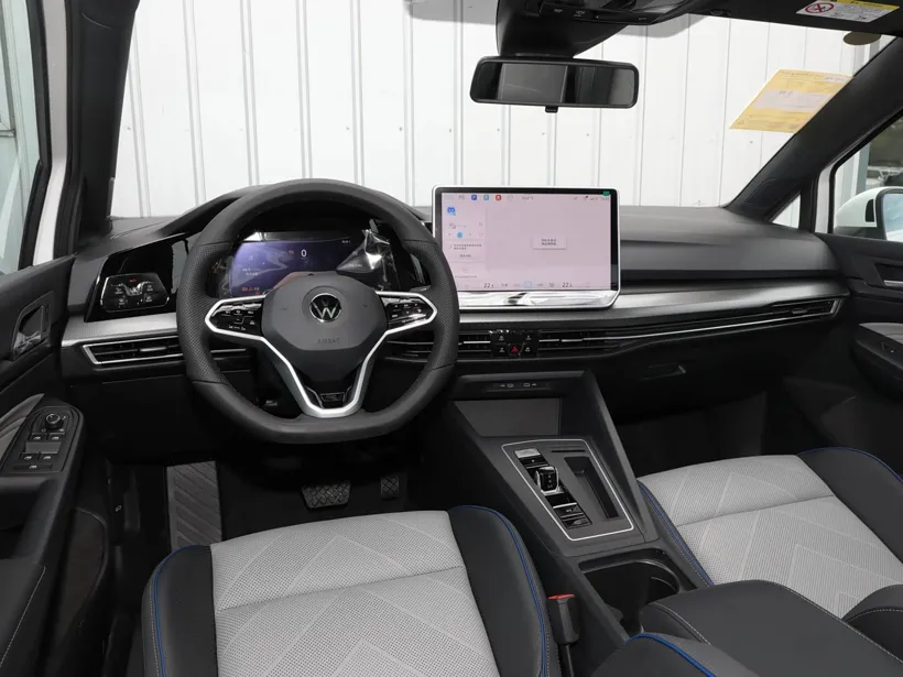 GOLF 5