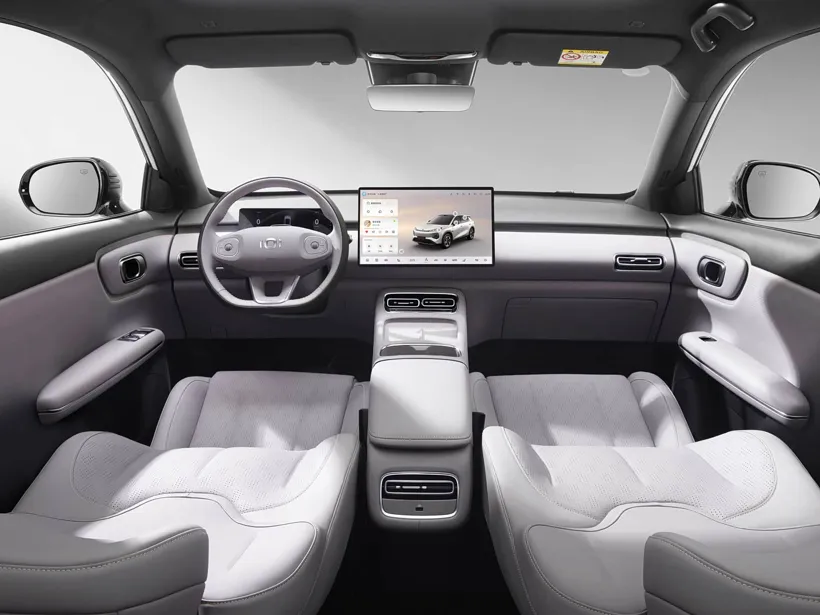 CHANGAN NEVO Q05 4