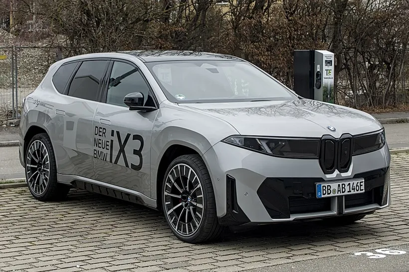 BMW IX3 2024 Premium 4